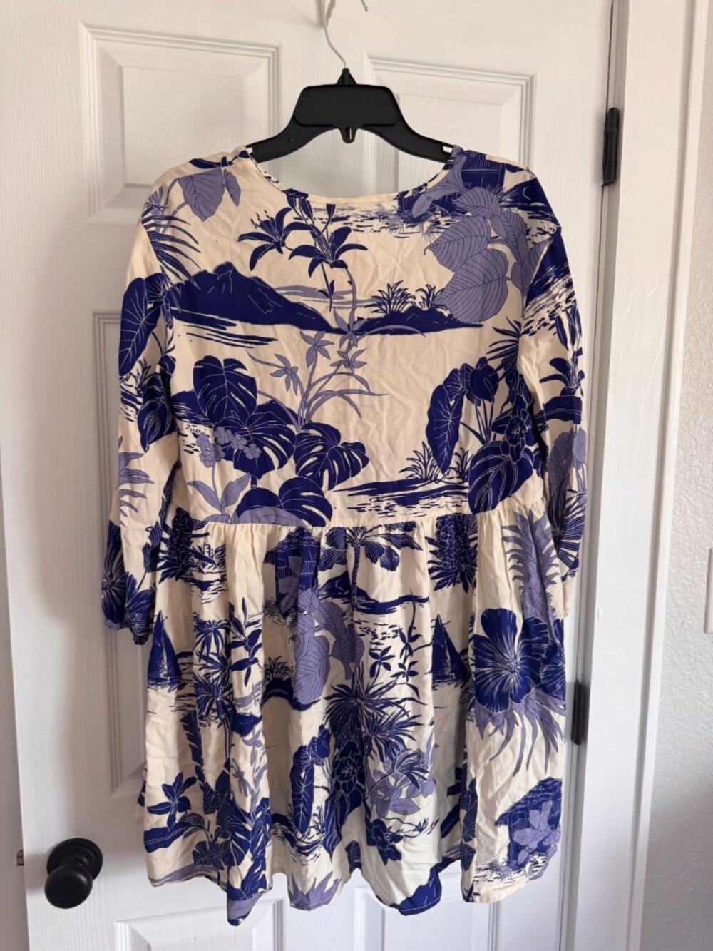 Label of Love Women's Blue and Cream Front Tie Beach Cover Up - Picture 3 of 10